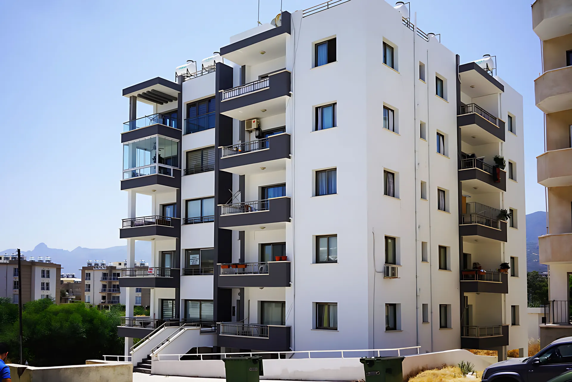 Öz-En 7, Kyrenia town centre