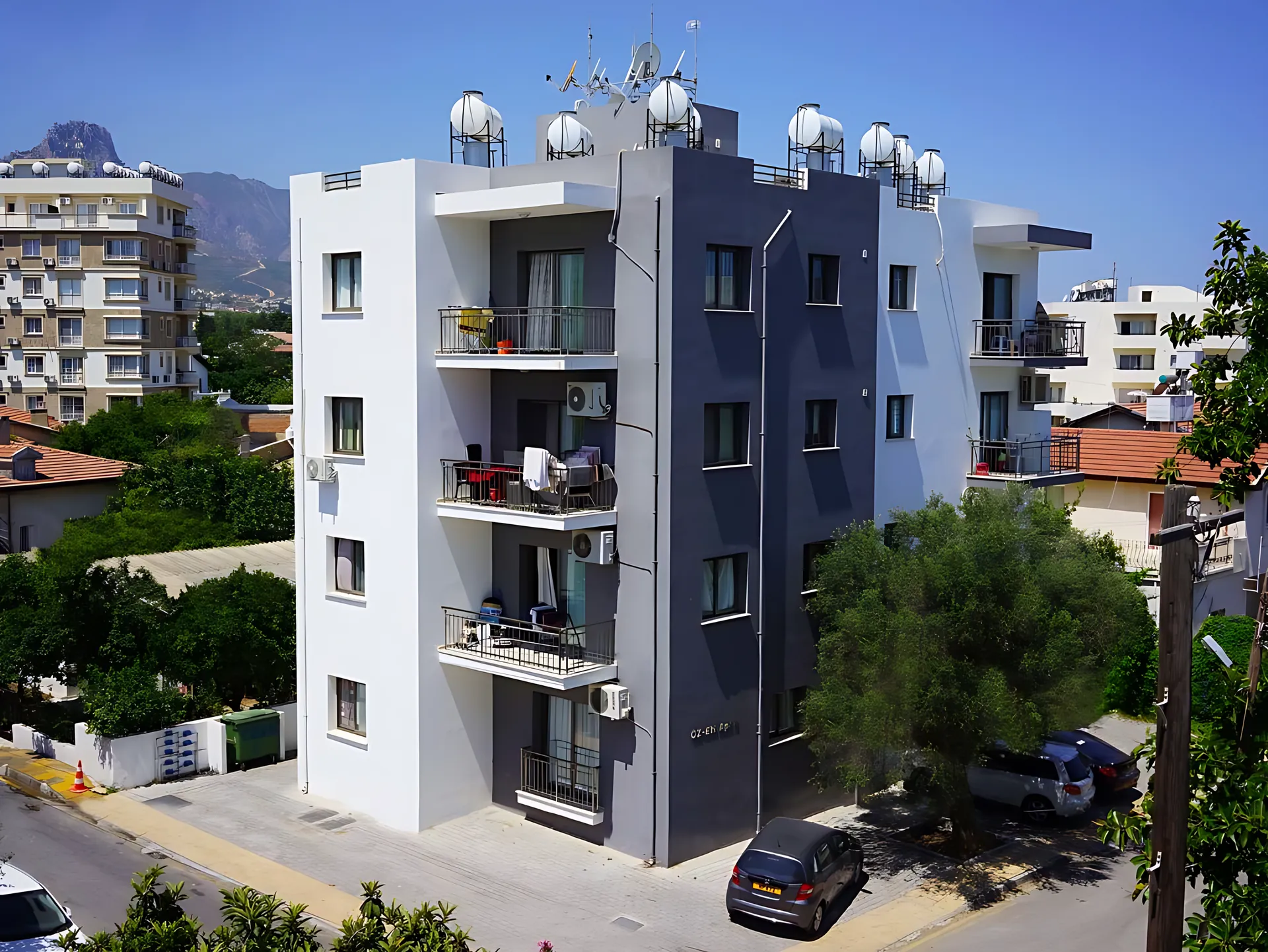 Öz-En 8, Kyrenia